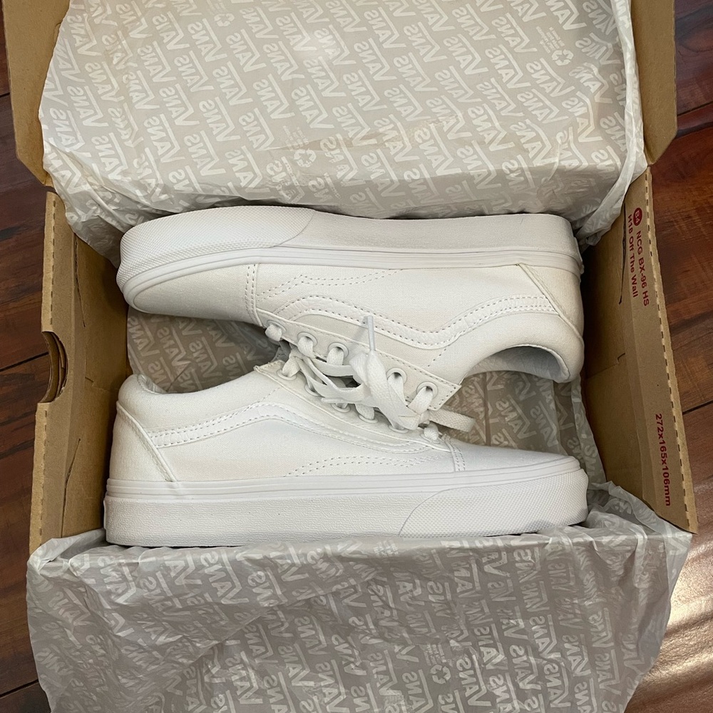 Old Skool True White Vans (WOMEN SIZE 5) - Picture 2 of 2